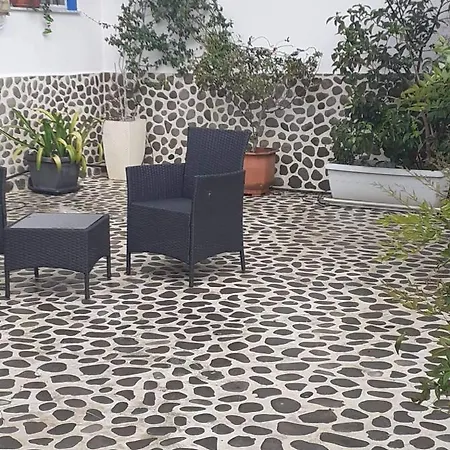 بيت ضيافة Krishen Përmet