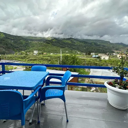 Krishen بيت ضيافة 3*